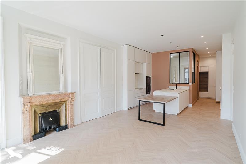 Vente Appartement LYON 07 - 3 pièces -86,7 m² - (69007)