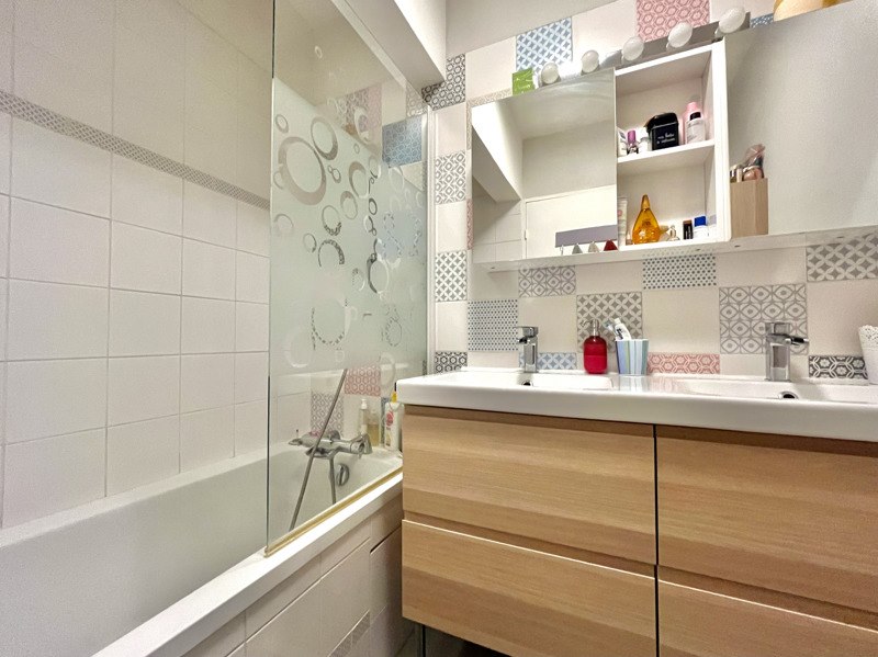 Vente Appartement LYON 03 - 5 pièces -106 m² - (69003)