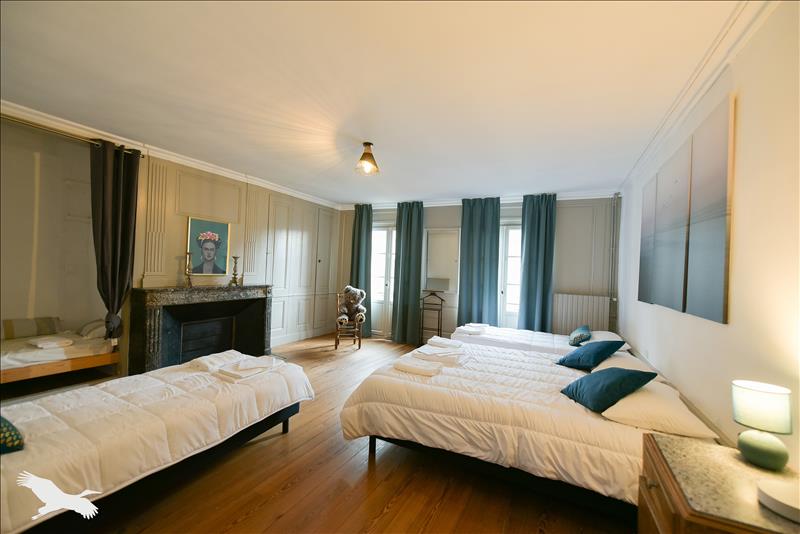 Vente Maison CHATEAU RENAULT - 9 pièces -262 m² - (37110)