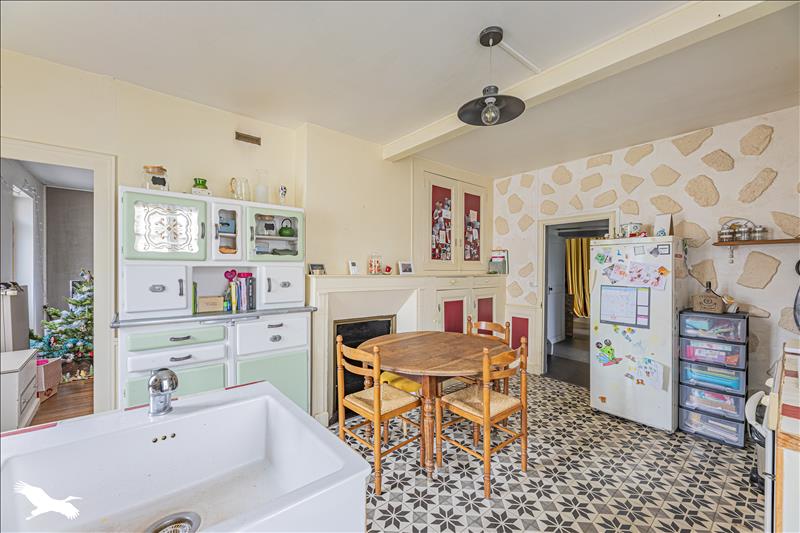 Vente Maison VILLEDOMER - 5 pièces -160 m² - (37110)