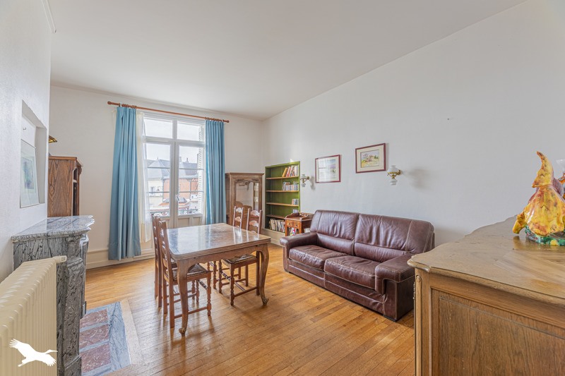 Vente Appartement CHATEAU RENAULT - 4 pièces -132 m² - (37110)