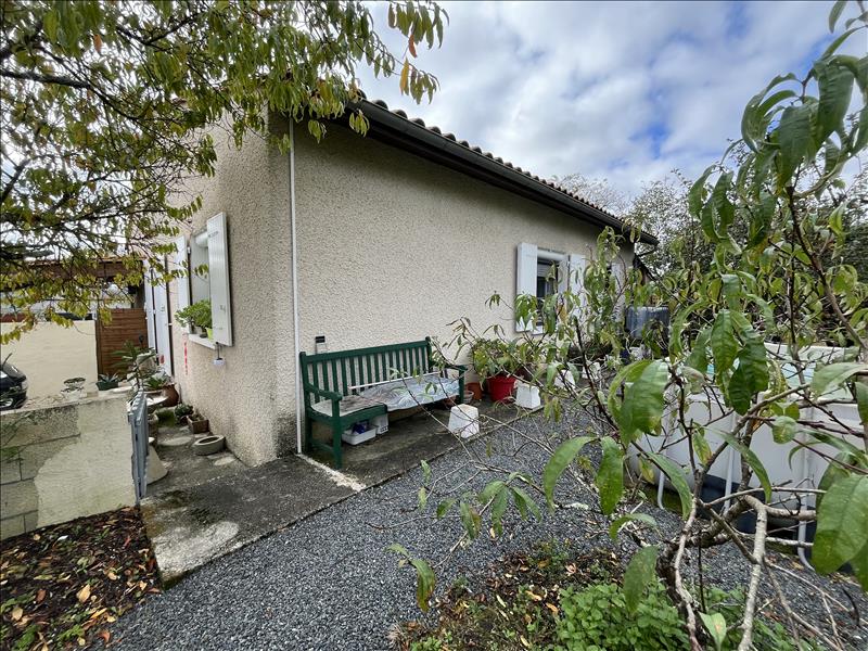 Vente Maison GURAT - 5 pièces -90 m² - (16320)