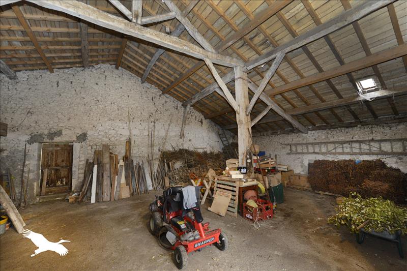 Vente Maison ST SEVERIN - 6 pièces -161 m² - (16390)