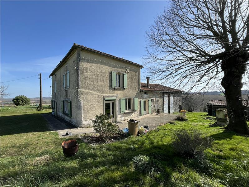 Vente Maison BOISNE LA TUDE - 7 pièces -177 m² - (16320)