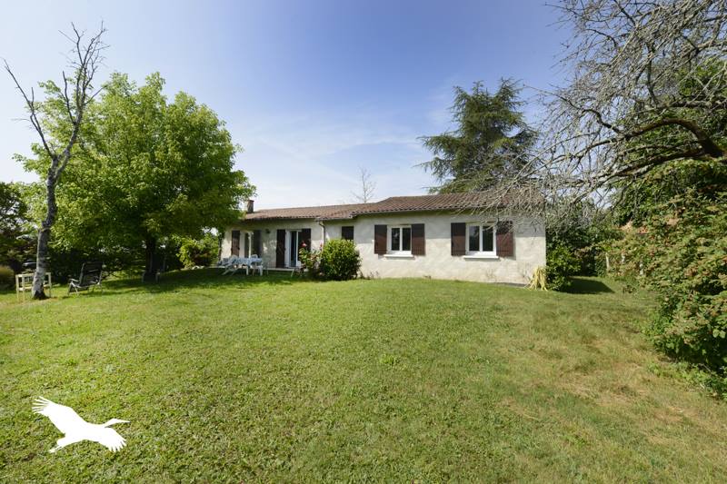 Vente Maison ST SEVERIN - 5 pièces -120 m² - (16390)