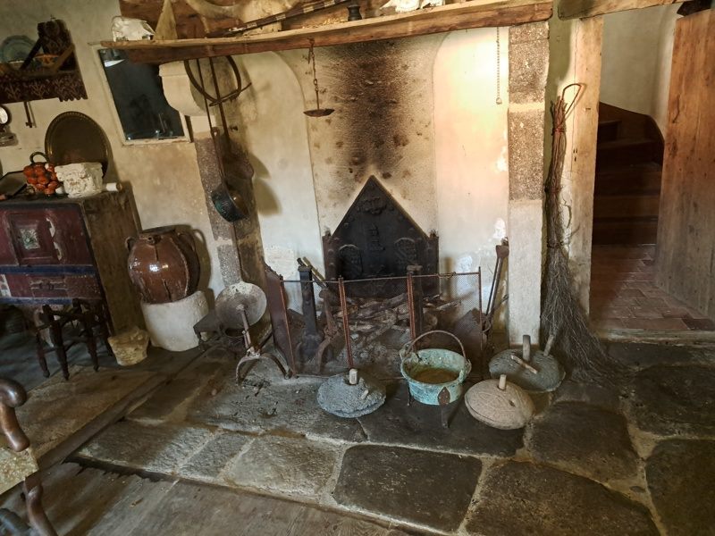 Vente Maison MONTMOREAU - 2 pièces -79 m² - (16190)