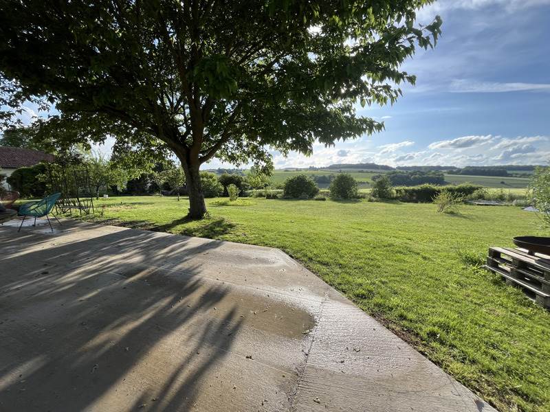 Vente Maison COTEAUX DU BLANZACAIS - 5 pièces -124 m² - (16250)