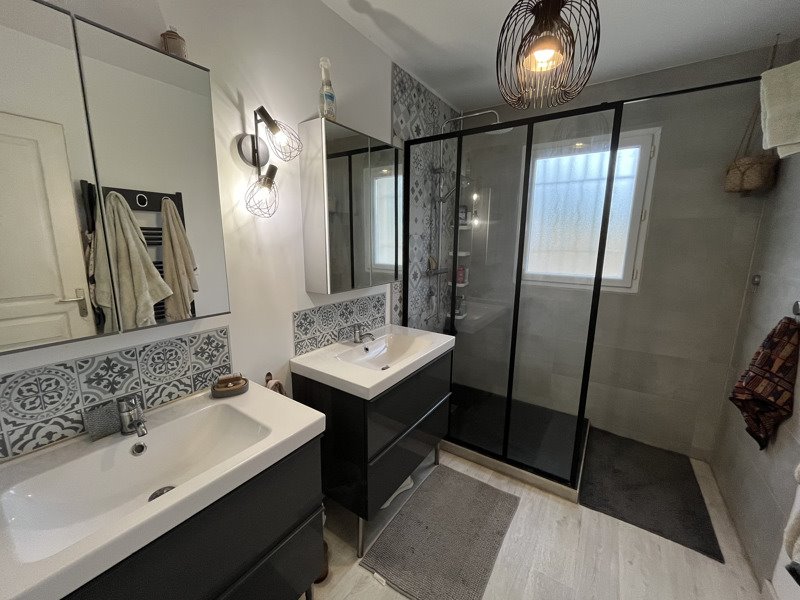 Vente Maison COTEAUX DU BLANZACAIS - 5 pièces -124 m² - (16250)