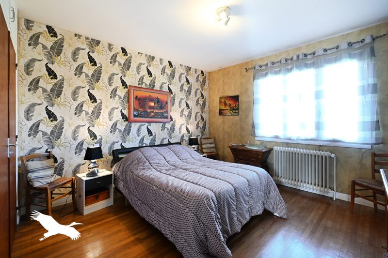 Vente Maison MONTMOREAU - 5 pièces -107 m² - (16190)