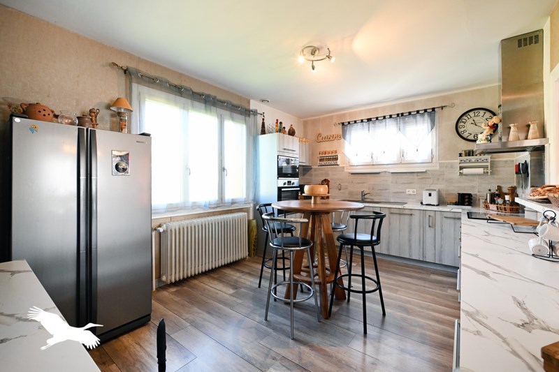 Vente Maison MONTMOREAU - 5 pièces -107 m² - (16190)