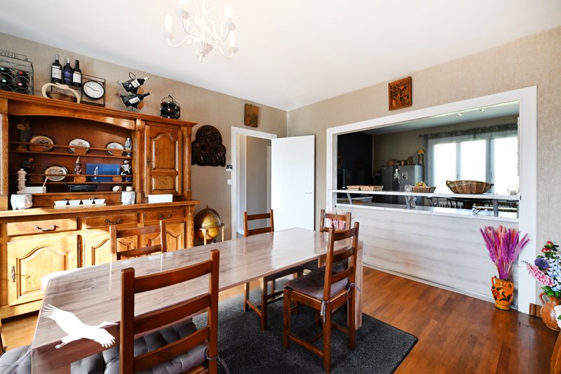 Vente Maison MONTMOREAU - 5 pièces -107 m² - (16190)