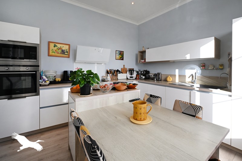 Vente Maison MONTMOREAU - 7 pièces -170 m² - (16190)