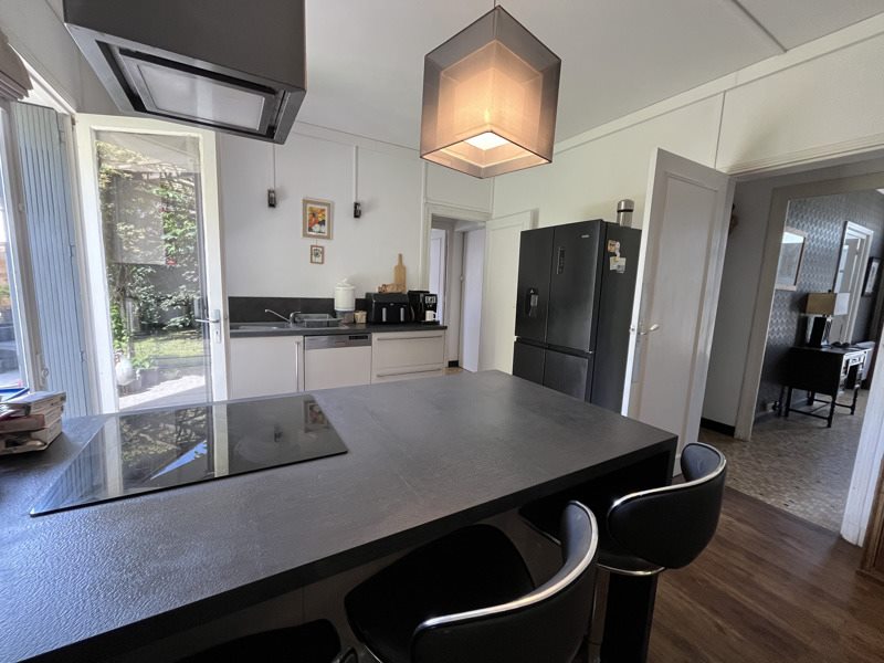Vente Maison GURAT - 6 pièces -184 m² - (16320)