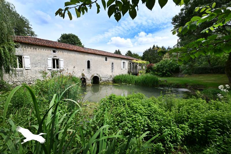 Vente Maison JUIGNAC - 5 pièces -161 m² - (16190)