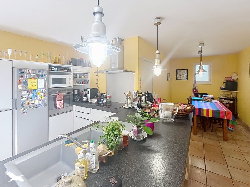 Vente Maison Montmoreau - 7 pièces -240 m² - (16190)