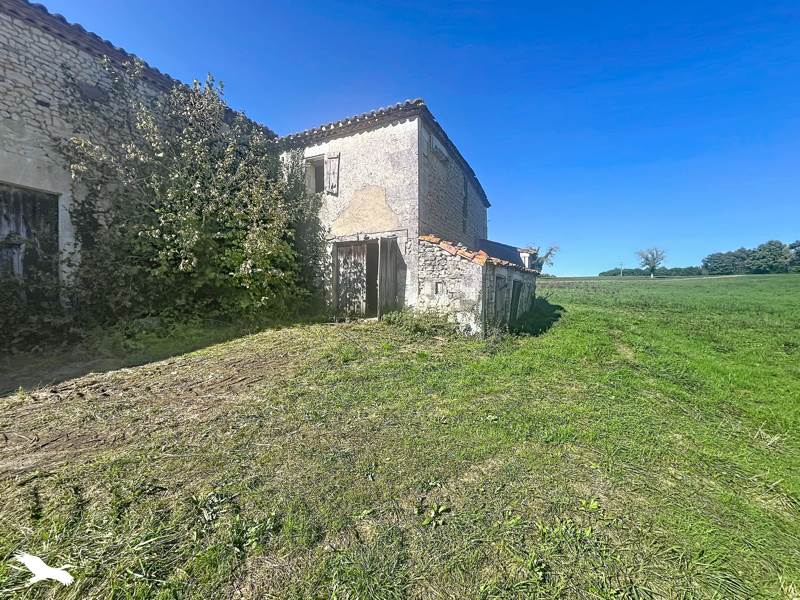 Vente Maison Montmoreau - 4 pièces -130 m² - (16190)