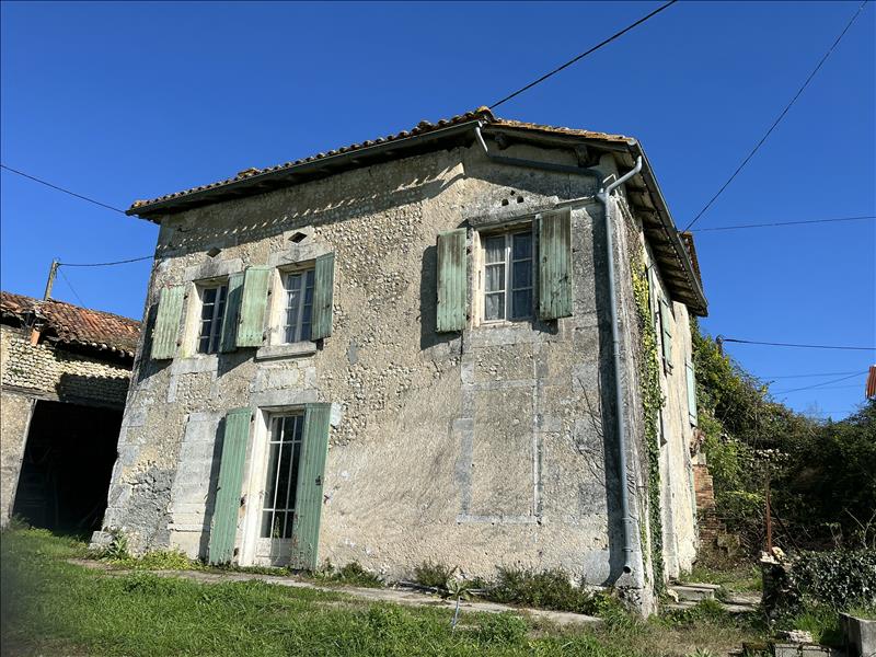 Vente Maison MONTIGNAC LE COQ - 4 pièces -169 m² - (16390)