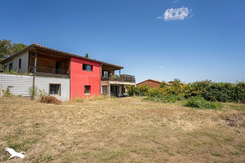 Maison 7 pièces 340 m² · à Laurabuc · 340 m² · 347 000 €