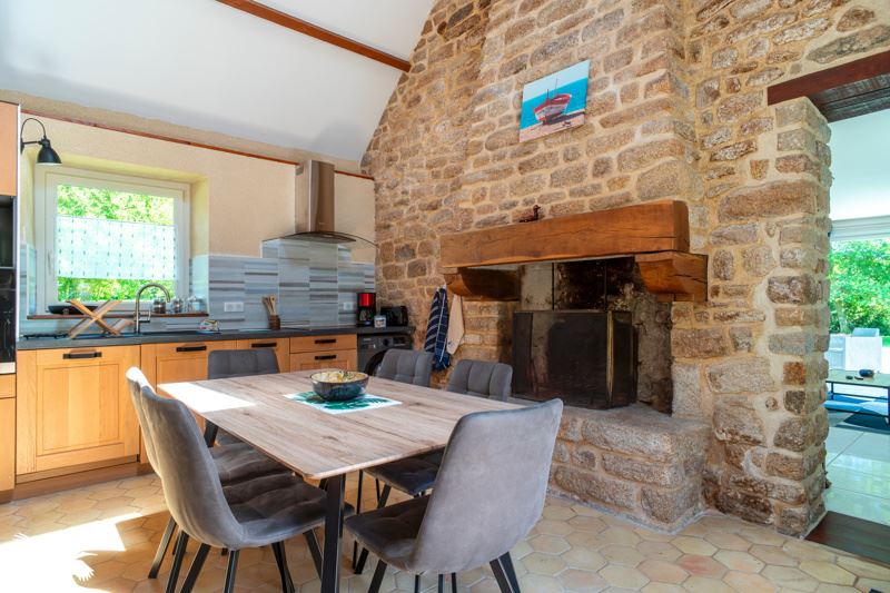 Vente Maison LANVENEGEN - 9 pièces -270 m² - (56320)