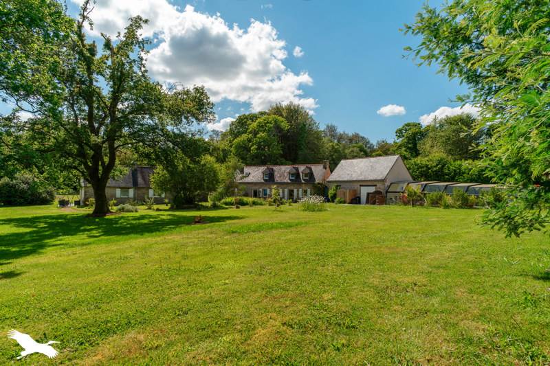 Vente Maison LANVENEGEN - 9 pièces -270 m² - (56320)