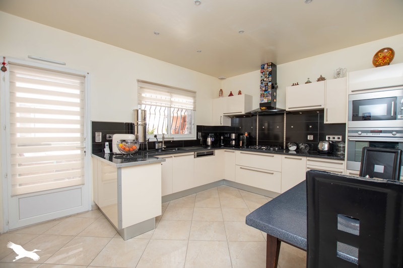 Vente Maison Roques - 7 pièces -140 m² - (31120)