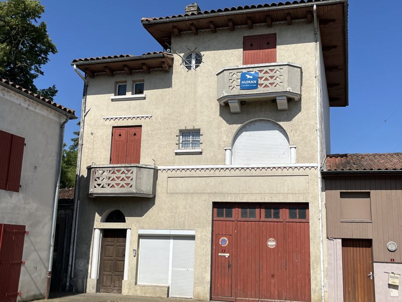 Maison 5 pièces 202 m² · à Saint-Justin · 202 m² · 129 600 €