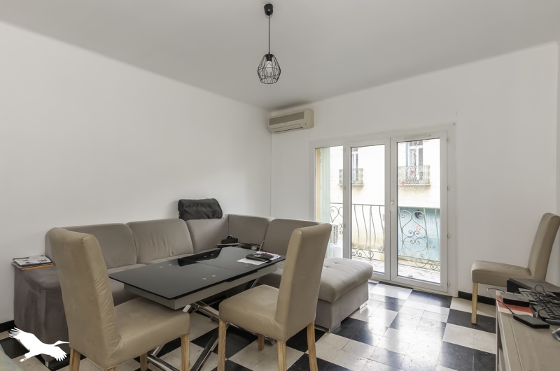 Vente Maison CORNEILHAN - 7 pièces -170 m² - (34490)