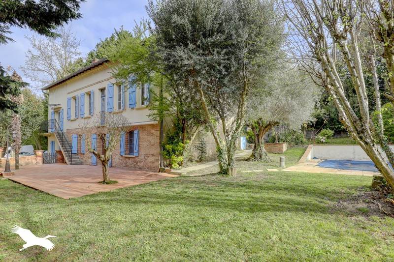 Vente Maison PECHBONNIEU - 7 pièces -280 m² - (31140)