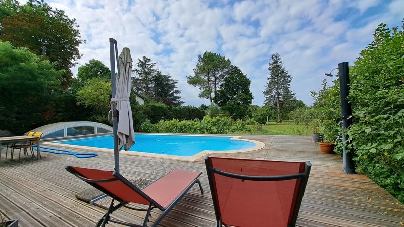 Vente Maison MENESPLET - 8 pièces -190 m² - (24700)