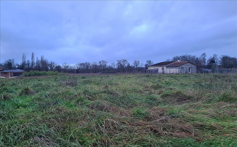 Vente Terrain MENESPLET - -2000 m² - (24700)