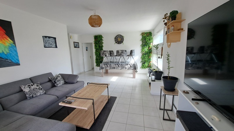 Vente Appartement ST SEURIN SUR L ISLE - 3 pièces -71 m² - (33660)
