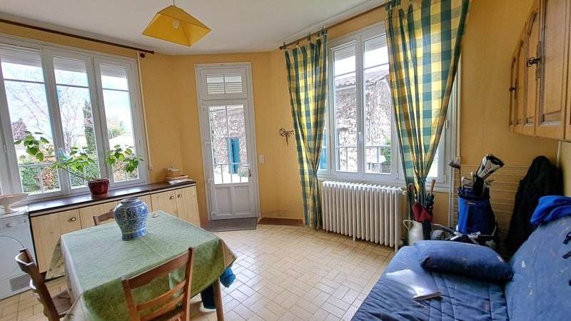Vente Maison ST SEURIN SUR L ISLE - 7 pièces -159 m² - (33660)
