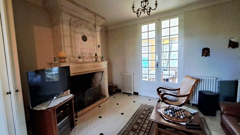 Vente Maison ST SEURIN SUR L ISLE - 7 pièces -159 m² - (33660)