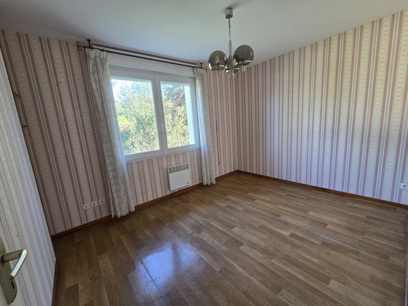 Vente Maison Saint-Seurin-sur-l'Isle - 4 pièces -81 m² - (33660)