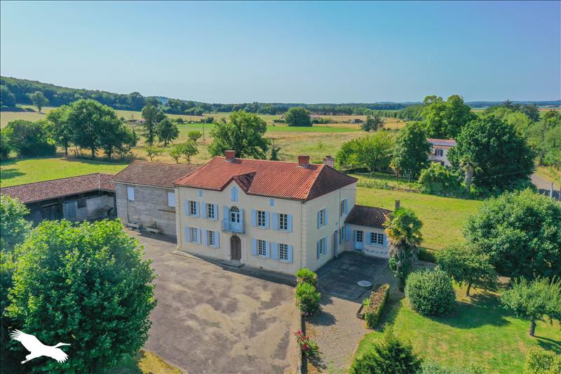 Vente Maison GOUX - 6 pièces -307 m² - (32400)