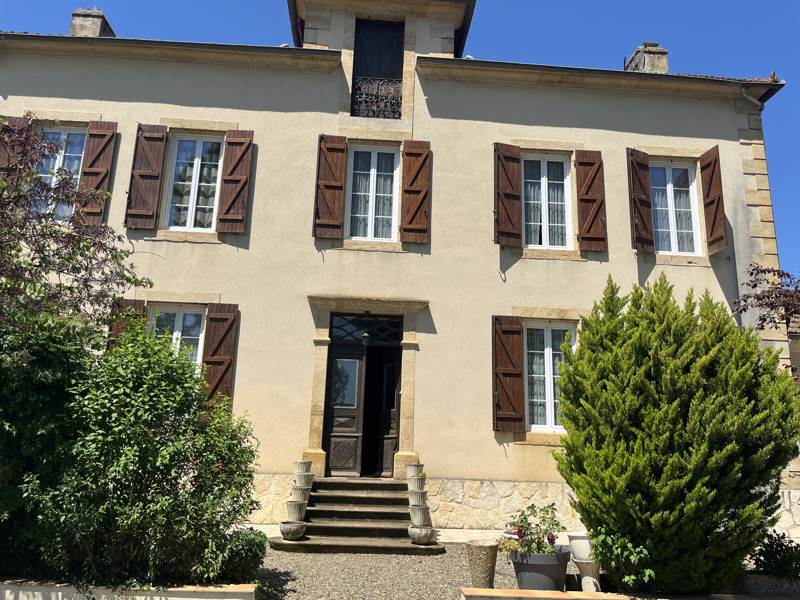 Vente Maison LAUJUZAN - 1 pièce -380 m² - (32110)