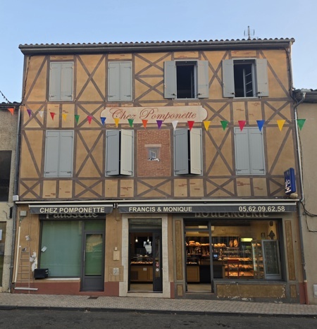 Immeuble 585 m² · à Nogaro · 585 m² · 328 290 €