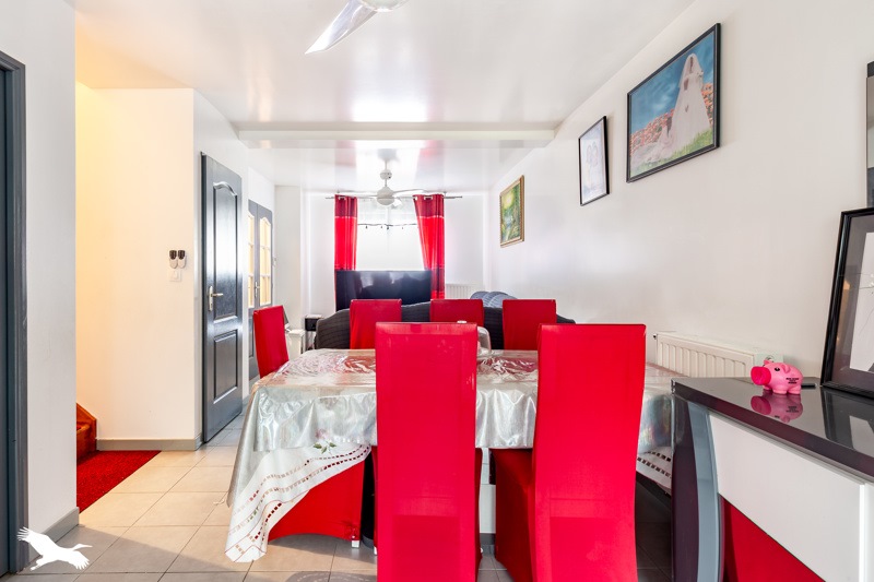 Vente Maison MERIEL - 7 pièces -81 m² - (95630)
