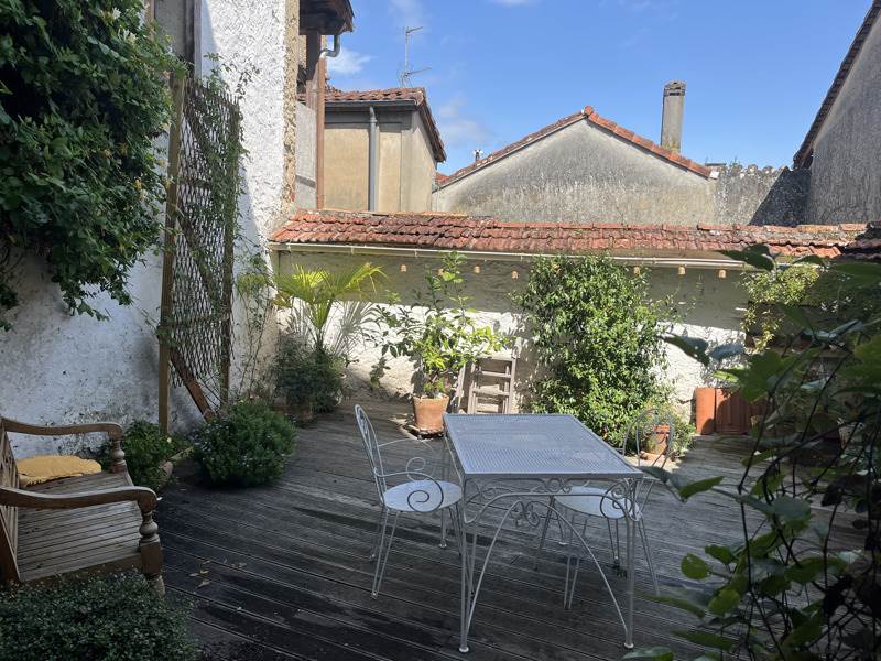 Vente Maison ST SEVER - 6 pièces -189 m² - (40500)