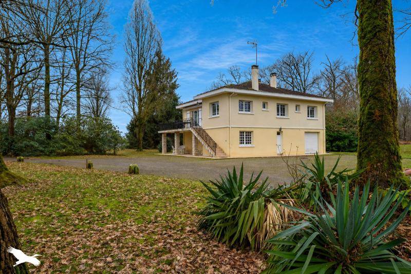 Vente Maison ST MAURICE SUR ADOUR - 6 pièces -170 m² - (40270)