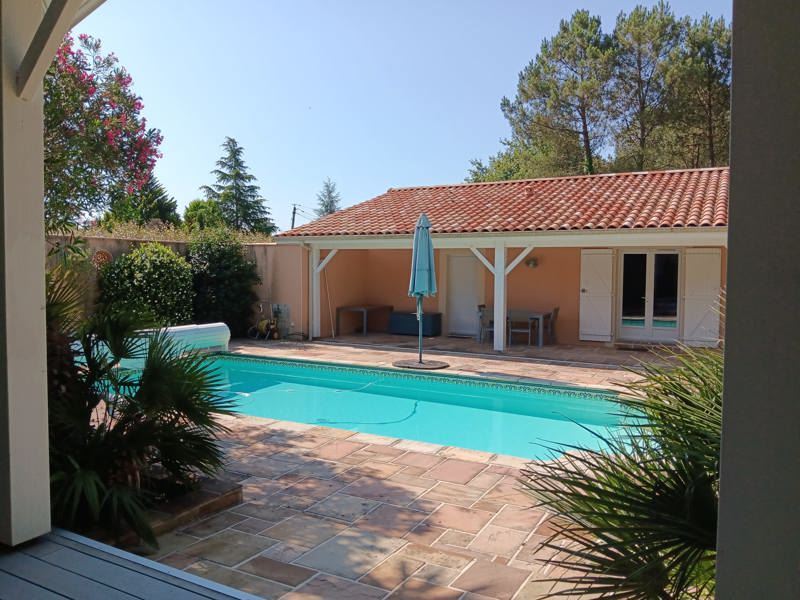 Vente Maison AURICE - 7 pièces -208 m² - (40500)