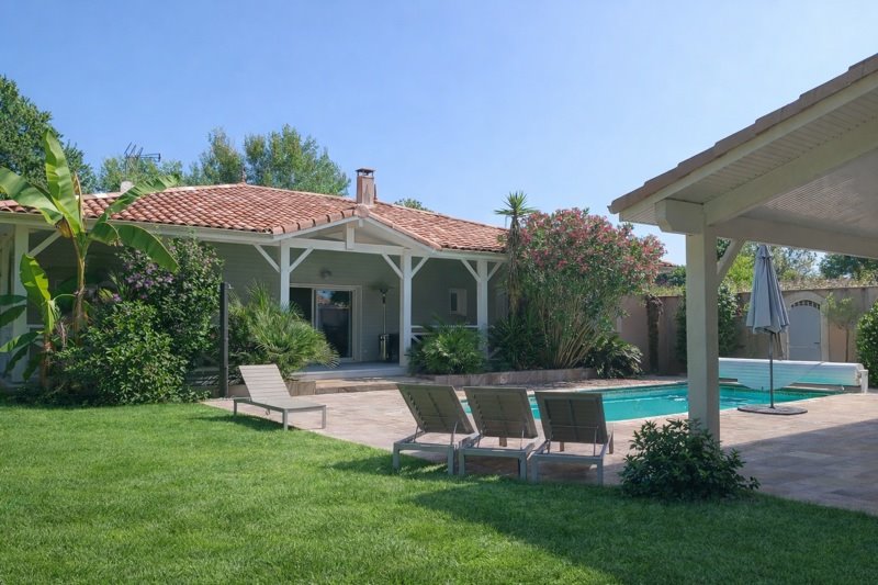 Vente Maison AURICE - 7 pièces -208 m² - (40500)