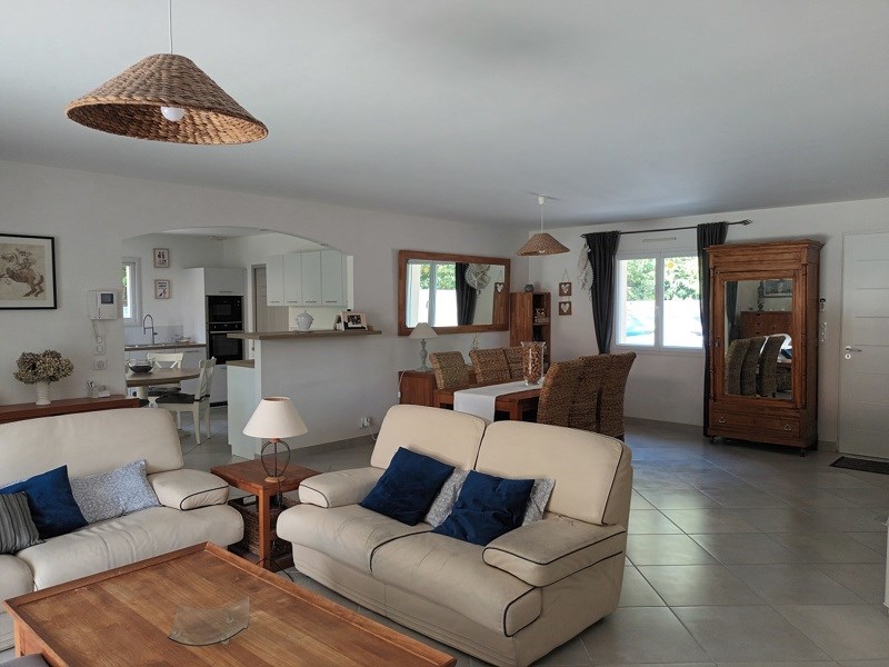 Vente Maison AURICE - 7 pièces -208 m² - (40500)