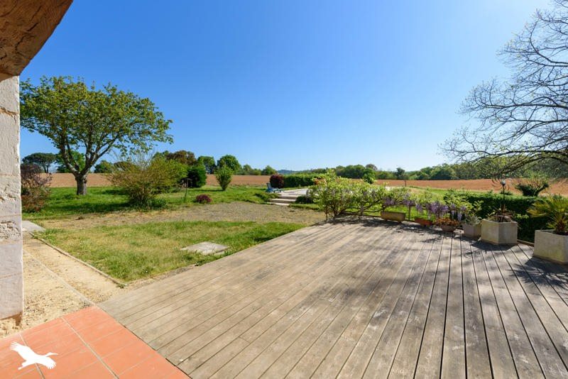 Vente Maison EYRES MONCUBE - 5 pièces -156 m² - (40500)