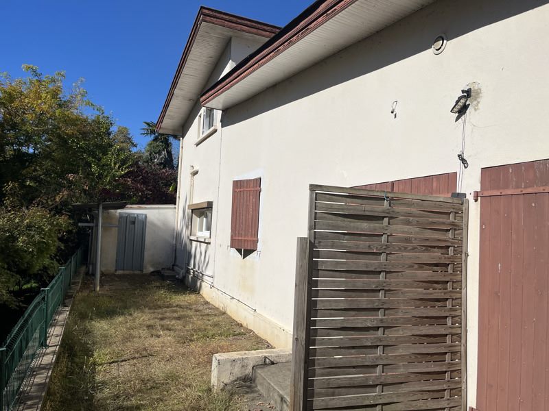 Vente Immeuble NERBIS - -  200 m² - (40250)