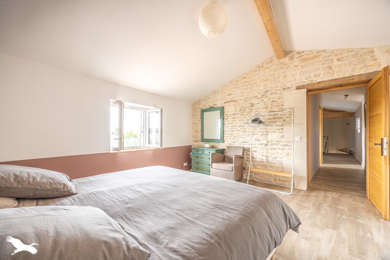 Vente Maison CIRE D AUNIS - 6 pièces -196 m² - (17290)