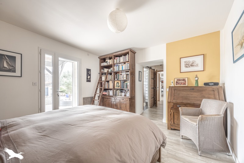 Vente Maison CIRE D AUNIS - 6 pièces -196 m² - (17290)