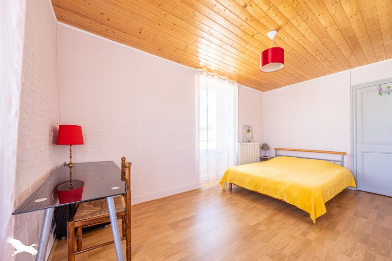 Vente Maison Saint-Médard-d'Aunis - 8 pièces -162 m² - (17220)