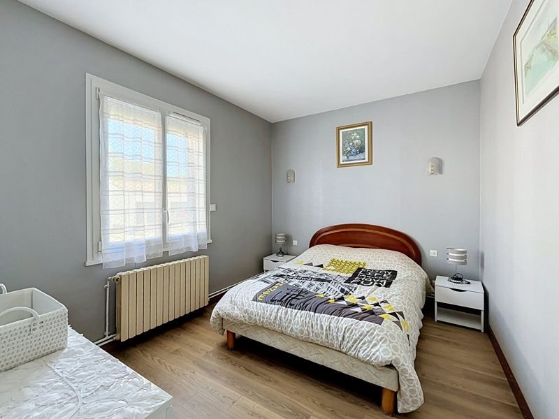 Vente Maison Aigrefeuille-d'Aunis - 5 pièces -126 m² - (17290)