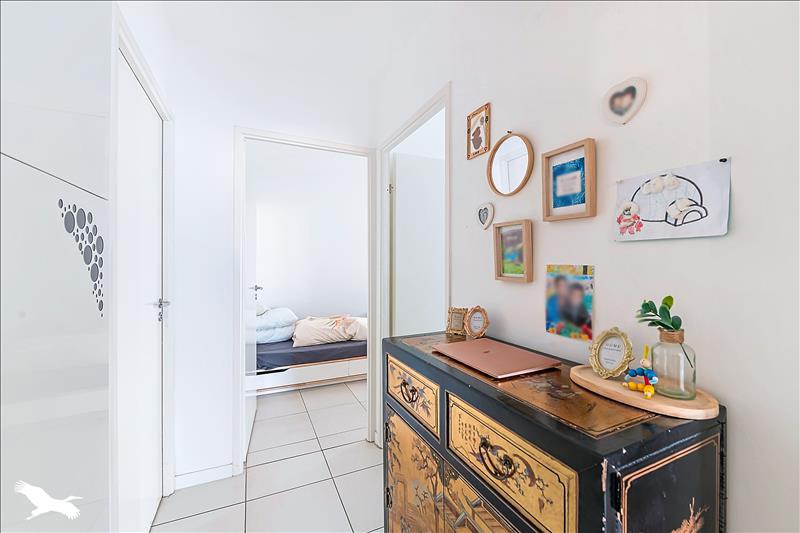 Vente Appartement BORDEAUX - 4 pièces -82 m² - (33300)